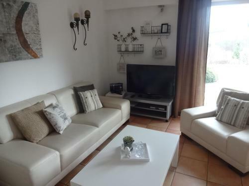 Ferienh�user Rh�n - Haus Natalie & Haus Helene