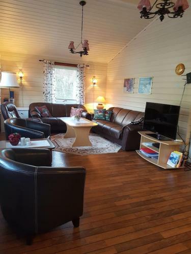 Lyngsalpan Cruise Lodge - R�dtinden