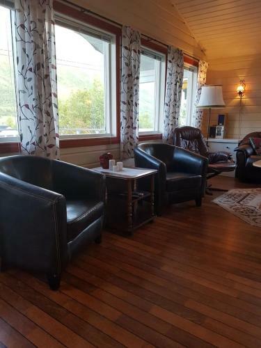 Lyngsalpan Cruise Lodge - R�dtinden