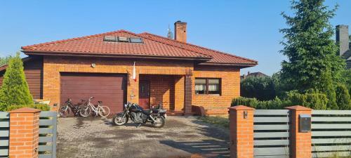 Villa Ceglany Pod Lasem