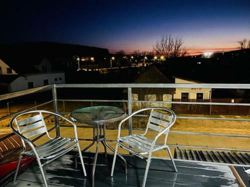 Reny's Studio Apartments