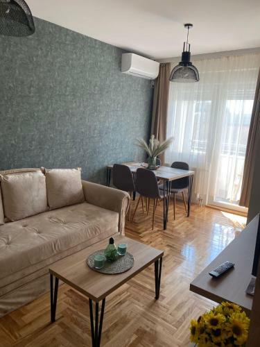 Nika Apartman