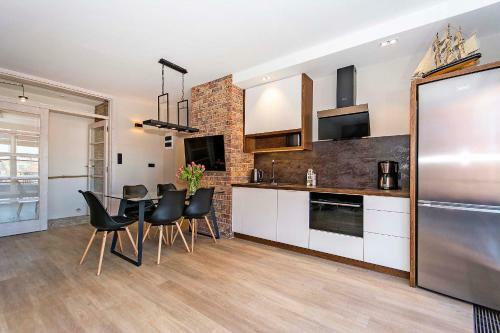 Lighthouse Apartment II