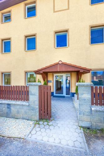 Hotel Apartman Hugo