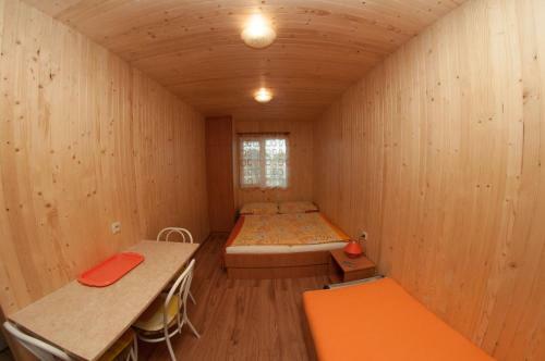Hostal N�r� Apartman