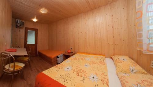 Hostal N�r� Apartman