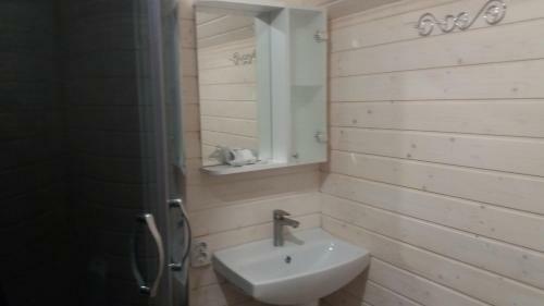 Lodge Nota Bene Mykulychyn