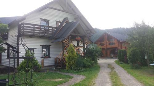 Lodge Nota Bene Mykulychyn