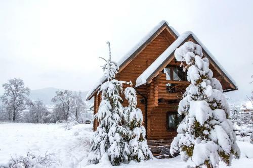 Mayak Chalet Resort Mykulychyn