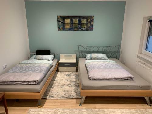 Modernes Haus Auf Gro�em Grundst�ck Im Gr�nen