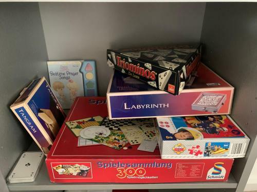 Modernes Haus Auf Gro�em Grundst�ck Im Gr�nen