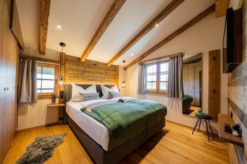 Alm-chalets-samerberg