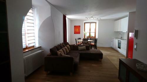 Kmh Apartment