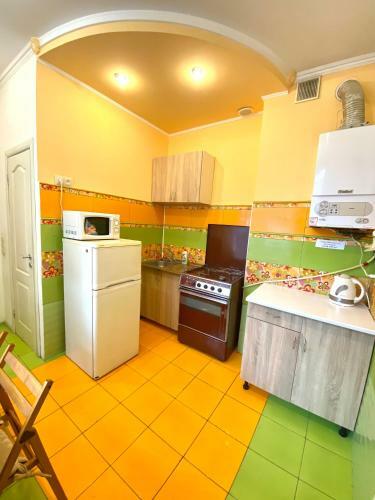 Apartment On Zaliznychna Street