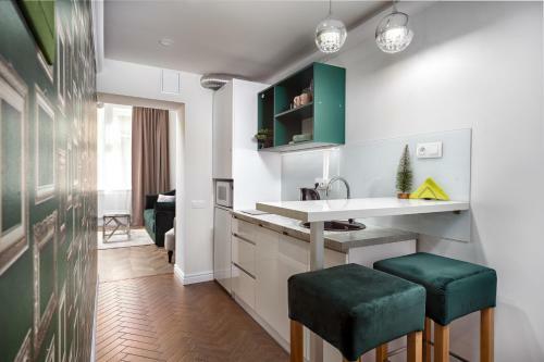 Green Apartment