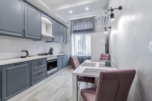 Apartamento Inshiapartment On Lysenka Str