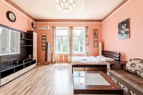 Danylo Halytsky Apartment