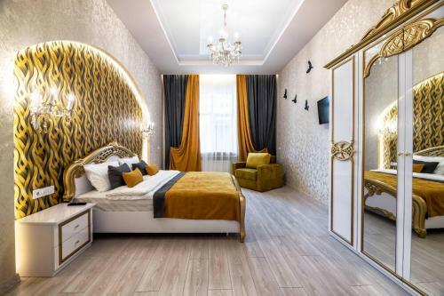 Rynok Square City Center Two Bedroom Apartment!