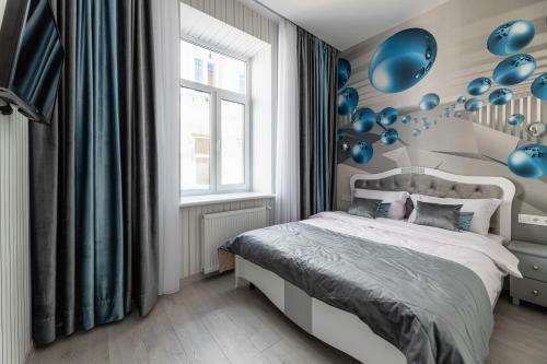Rynok Square City Center Two Bedroom Apartment!
