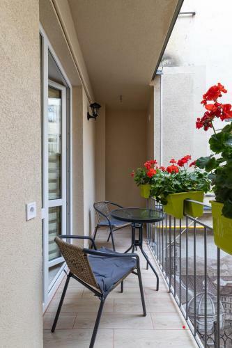 Rynok Square City Center Two Bedroom Apartment!