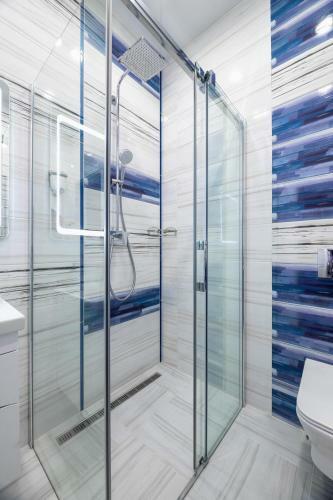 Rynok Square City Center Two Bedroom Apartment!