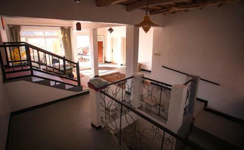 Hostal Monkey Fingers By Fatima Mellal