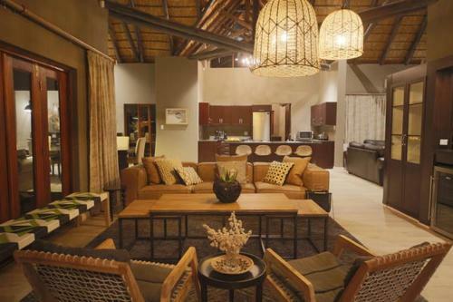 Ntamba Safari Lodge