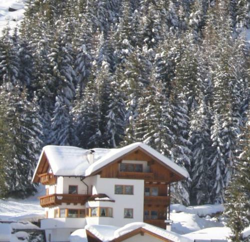 Apart Dorfblick