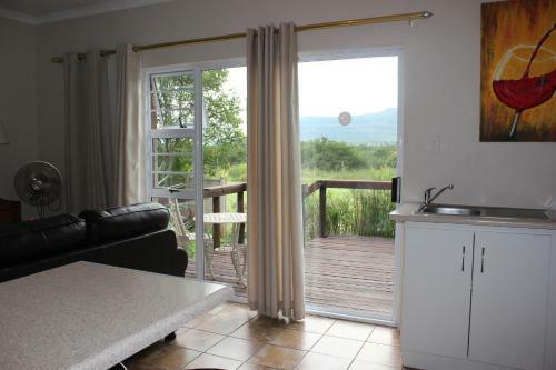Bed & Breakfast A Dam's View Accommodation