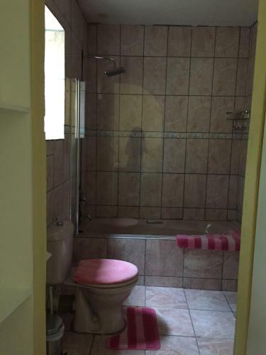 Hostal Rehoboth Family Guest House