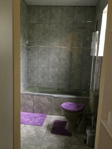Hostal Rehoboth Family Guest House