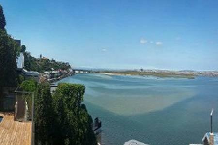 Riverfront Close To Beach