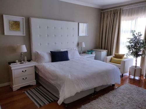 Hostal Cashmere Suites