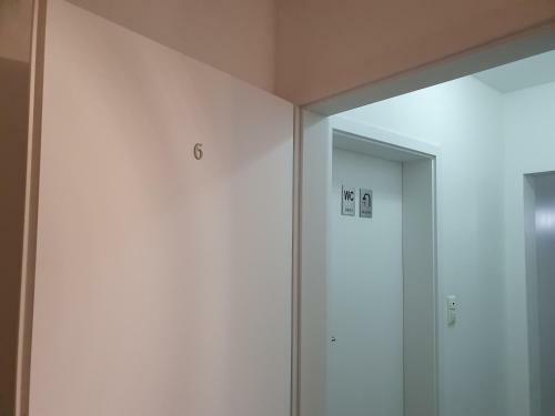 Hostal Seelze-letter Monteurzimmer / Apartment / Messezimmer