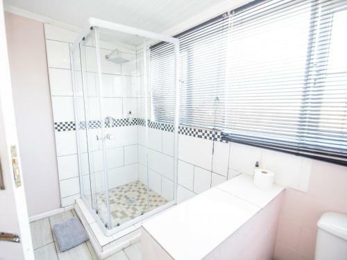 Hostal Happy Homes Guest House, Richmond Hill
