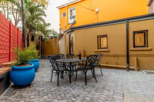 Oldie Villa Balcony-seaview Apartment