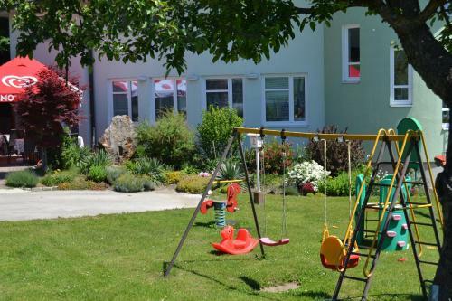 Hostal Pension Karawankenblick
