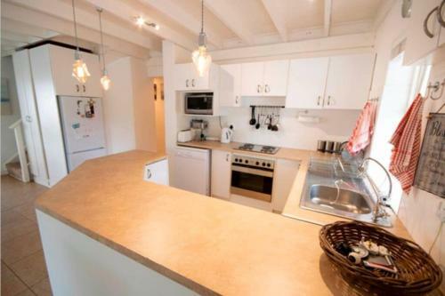 4215 River Club