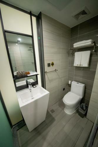 Wuweihe Hotel