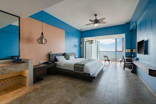 Floral Hotel Lingshui Lanshe Beach Seaview