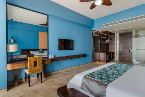 Floral Hotel Lingshui Lanshe Beach Seaview