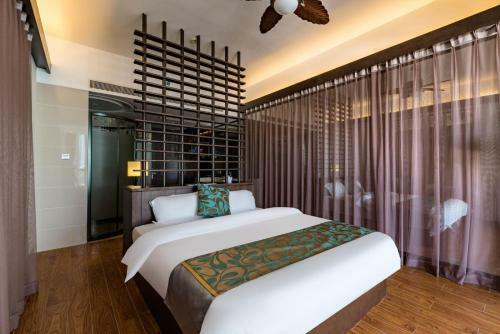Floral Hotel Lingshui Lanshe Beach Seaview