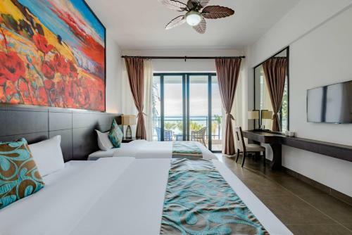 Floral Hotel Lingshui Lanshe Beach Seaview