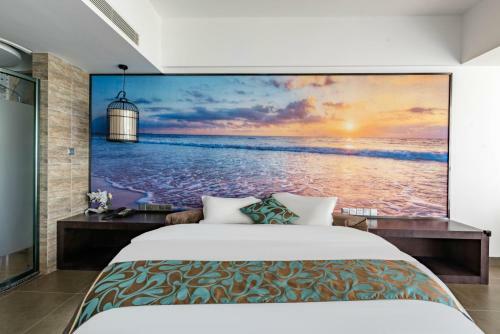 Floral Hotel Lingshui Lanshe Beach Seaview