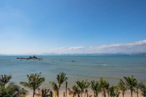 Floral Hotel Lingshui Lanshe Beach Seaview