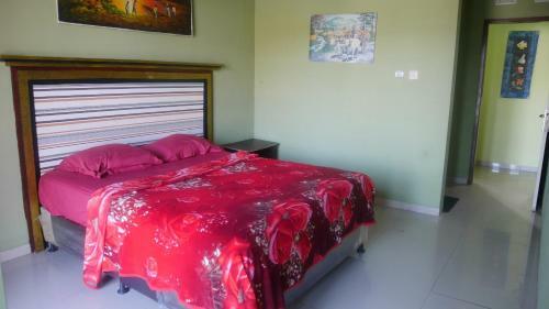 Hotel Oyo 90646 Villa Karsinem Pasuruan