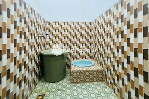 Hotel Istana Homestay Pasuruan Redpartner