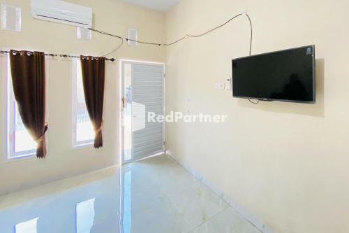 Hotel Istana Homestay Pasuruan Redpartner