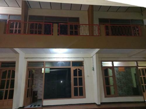 Hotel Oyo 90757 Am'key Villa Tretes 1