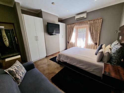 Hostal About Guest Lodge